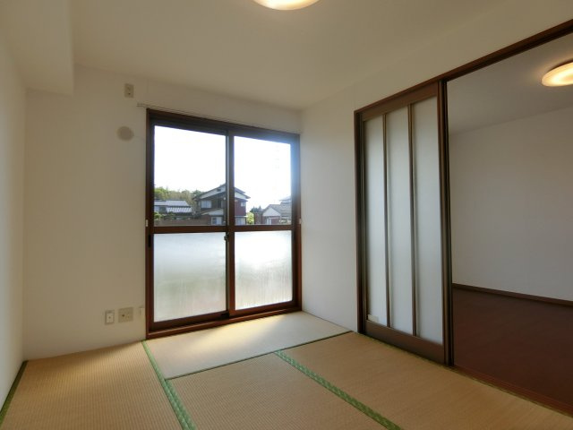 シャンツェB棟の洋室|和室→洋室にリフォーム。