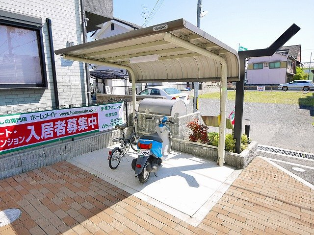 グランディール三条のその他共用部分|自転車置き場