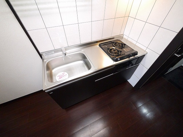 グランディール三条のキッチン