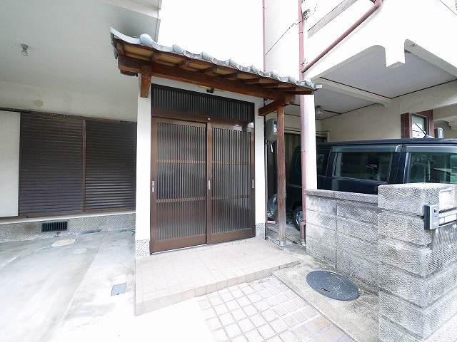 南紀寺町5丁目貸家のその他|玄関前スペース
