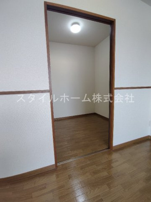 【収納】 | サンテラス福井 | 別部屋写真です。