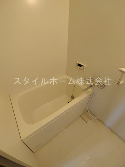 【浴室】 | サンテラス福井 | 別部屋写真です。