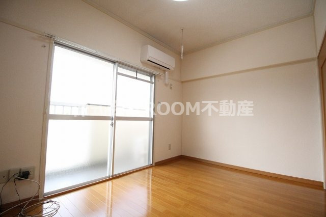 アイン都城の居間・リビング|ゆったりとしたリビングです