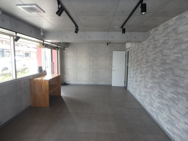 堺市西区浜寺石津町西　貸店舗のロビー