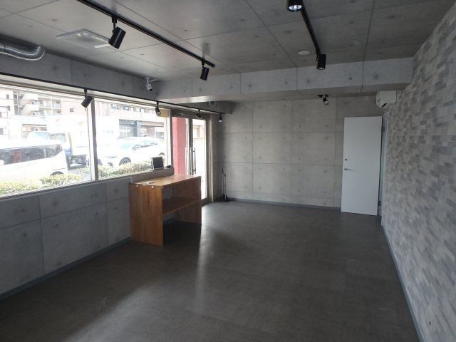 堺市西区浜寺石津町西　貸店舗のロビー