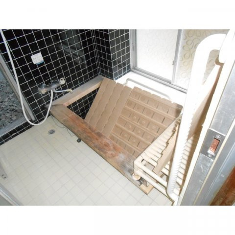 瑞穂市堀野貸家の浴室