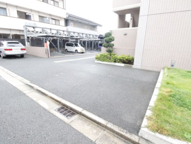 【駐車場】 | エクセレントバーツ