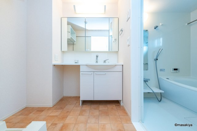 ペルソワール高田の洗面所