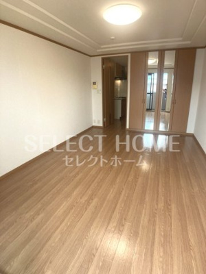 【居間・リビング】 | サンハイム・河口 | こちらのリビングで趣味の時間をお楽しみください