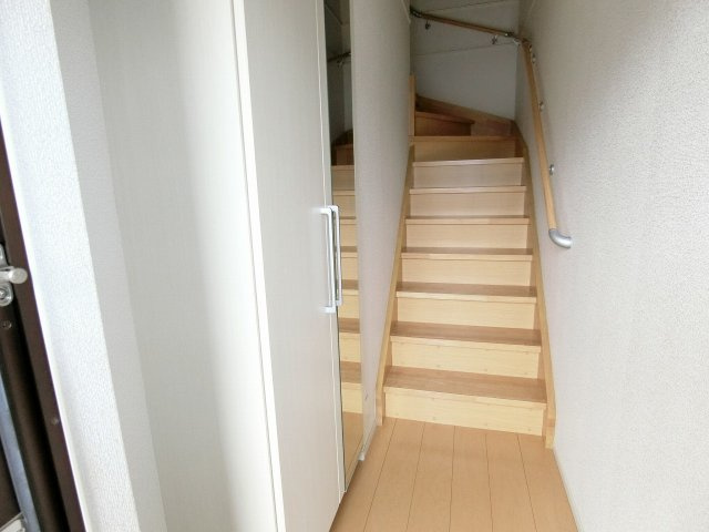 ヴィラ立川の玄関