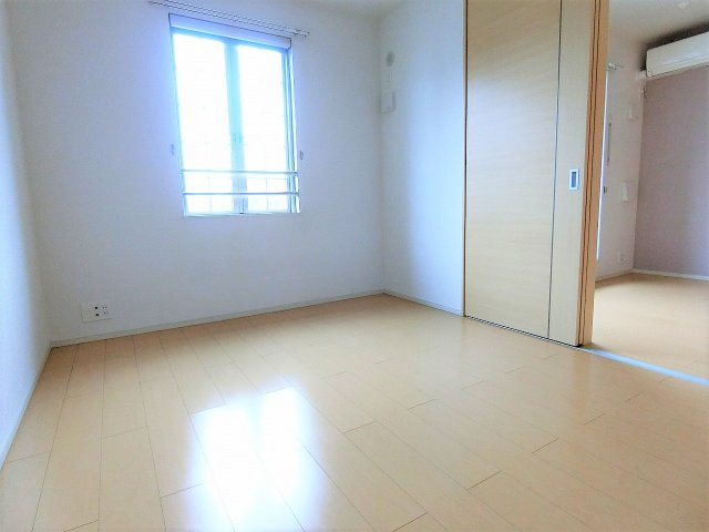 ヴィラ立川の寝室