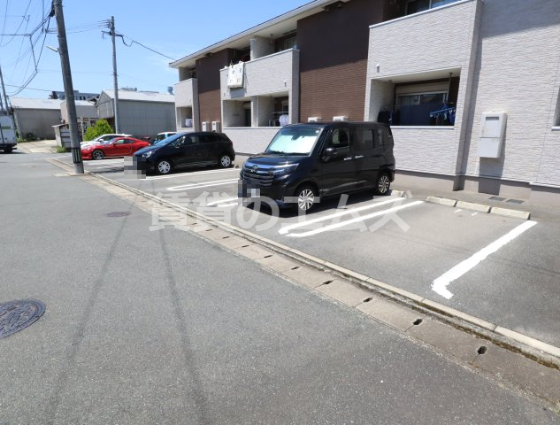 【駐車場】 | サンローラ・Ｔ | サンローラ・Ｔの駐車場