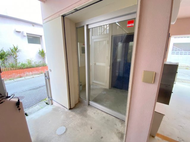 【エントランス】 | メゾン上原Ⅱ | メゾン上原Ⅱ★那覇市安里エリア