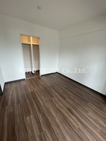 レジディア西天満の洋室|使い勝手のいい洋室です