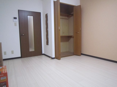 【洋室】 | ベロウ栄