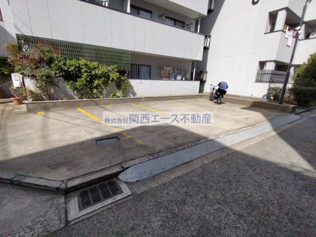 【駐車場】 | ビートル山本北E棟
