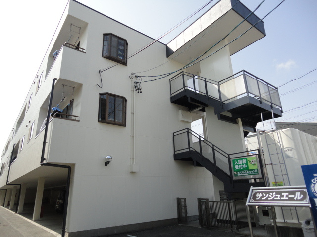 サンジュエールの外観