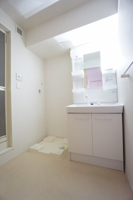 【洗面所】 | ルナ・ピエーナ幸和Ⅱ | ※同物件・反転タイプの写真です。