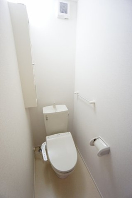 【トイレ】 | ルナ・ピエーナ幸和Ⅱ | ※同物件・反転タイプの写真です。