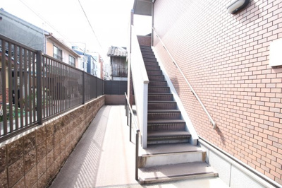【その他共用部分】 | フラット桃ヶ池 | 階段