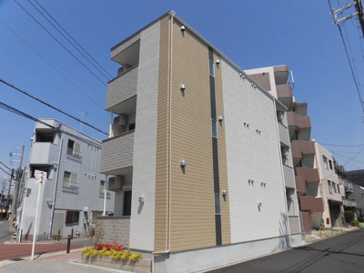 【外観】 | ハーモニーテラス大桐Ⅱ | 黒いラインがアクセントのお洒落な外観です。