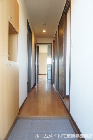 熊本市東区山ノ神１丁目の賃貸マンションの玄関