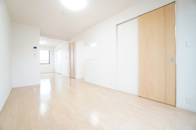 【居間・リビング】 | シルフィード | ※同物件・同タイプの写真です。