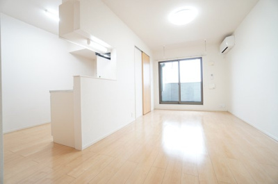 【居間・リビング】 | シルフィード | ※同物件・同タイプの写真です。