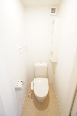 【トイレ】 | シルフィード | ※同物件・同タイプの写真です。