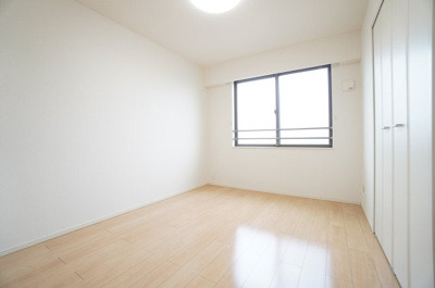 【洋室】 | シルフィード | ※同物件・同タイプの写真です。