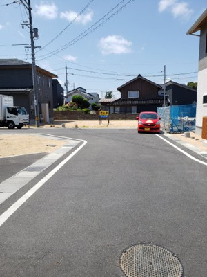 【前面道路含む現地写真】 | 鳥取市宮長新築戸建て