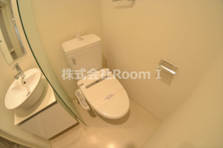 【トイレ】 | S-RESIDENCE北浜 | コンパクトで使いやすいトイレです
反転
