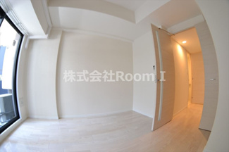 【居間・リビング】 | S-RESIDENCE北浜 | ゆったり過ごせる居間です
反転