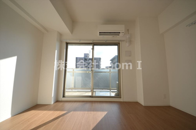 【居間・リビング】 | エスリード松屋町グレイス | ゆったりとしたリビングです