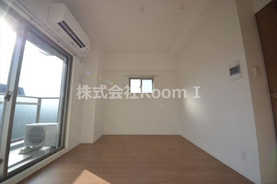 【居間・リビング】 | エスリード松屋町グレイス | ゆったりとしたリビングです