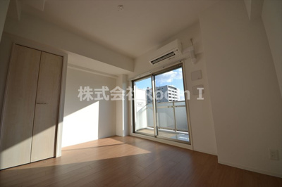 【洋室】 | エスリード松屋町グレイス | 使い勝手のいい洋室です