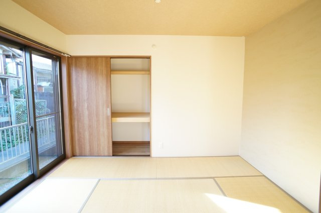 緑町住宅の居間・リビング
