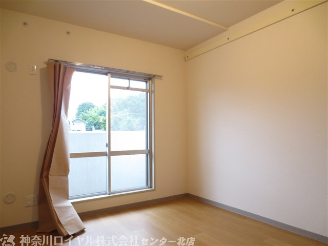 【寝室】