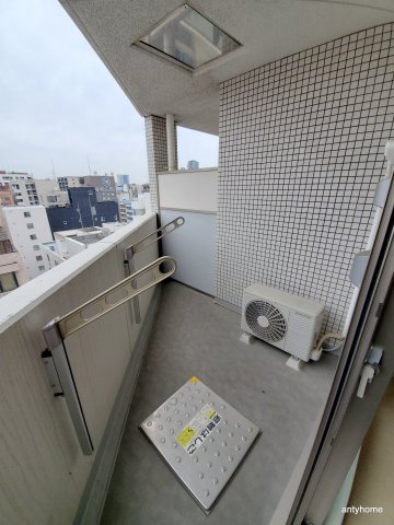 ビエラコート内久宝寺　仲介手数料無料のバルコニー