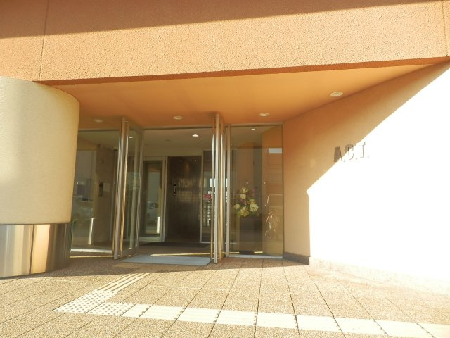 ACTのエントランス