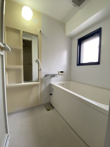 【浴室】 | 浄水フラッツ | 日々の暮らしに欠かせないお風呂です