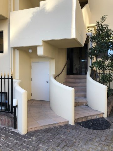 【ロビー】 | 浄水フラッツ | 建物の内部です