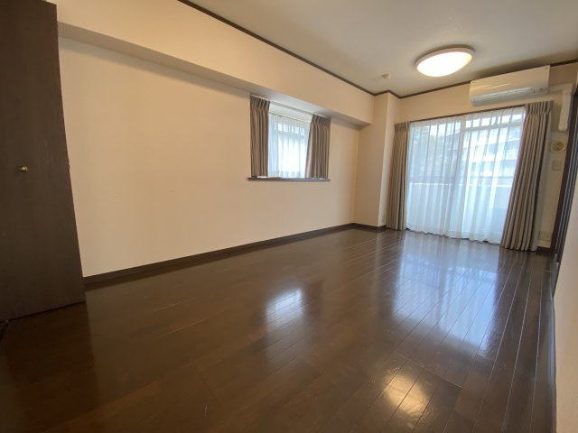 【洋室】 | 浄水フラッツ | 個人の部屋や寝室として使える洋室です