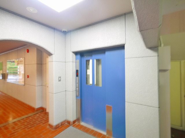 東生駒アーバンライフAのロビー