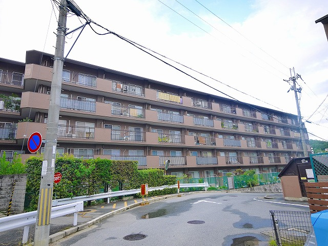 東生駒アーバンライフAの外観