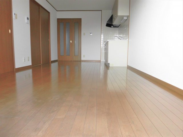 メゾンドピエールの居間・リビング