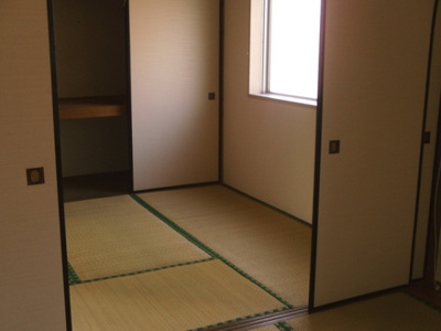 【寝室】 | 黒岩ビル