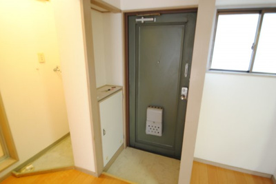 【玄関】 | 権藤ビル