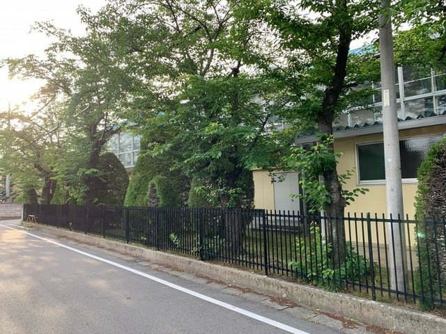 カーザ 浅野|浅野小学校 0.1km