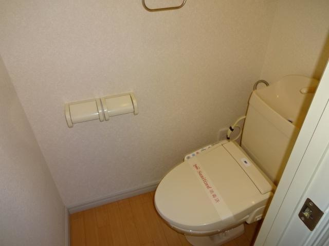 カーザ 浅野のトイレ|シャワー付トイレ